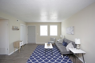 Pine Creek Apartments