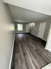 6596 Poplar Woods Cir S in Germantown, TN - Foto de edificio - Building Photo