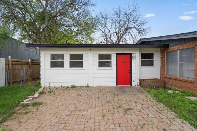 10205 Old Manchaca Rd in Austin, TX - Building Photo - Building Photo