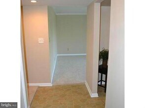 1 Lough Mask Ct in Timonium, MD - Building Photo - Building Photo