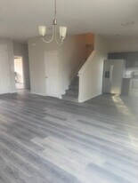 1211 Chervil Dr in Poinciana, FL - Building Photo