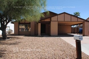 6627 S 44th St in Phoenix, AZ - Building Photo