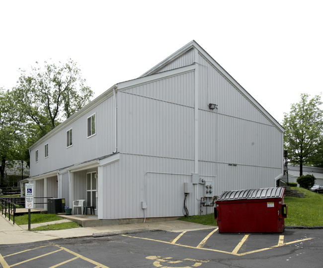 Villa Lago Apartments in St. Louis, MO - Foto de edificio - Building Photo