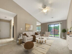 Fairwood in Guilderland, NY - Foto de edificio - Building Photo