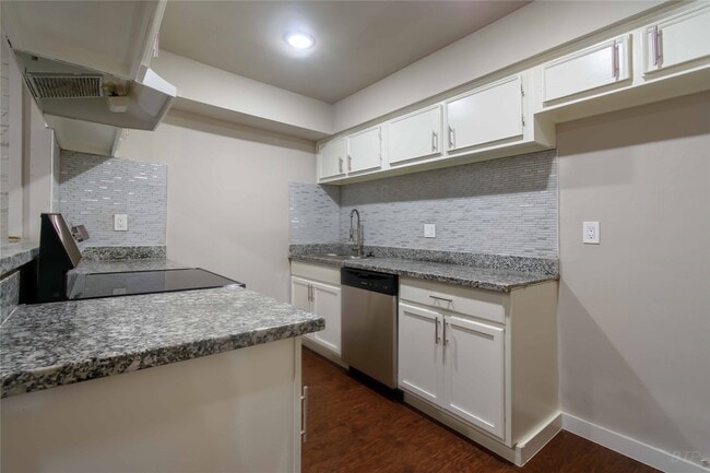 property at 11927 Beechnut St