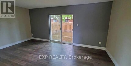 33 Berkley Dr in St Catharines, ON - Building Photo - Building Photo