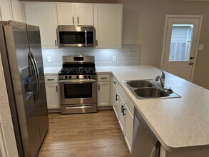 132 Pine Bend Ct in Magnolia, TX - Building Photo - Building Photo