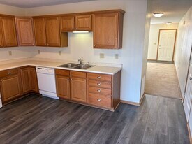 806 Waldo St in Polk City, IA - Building Photo