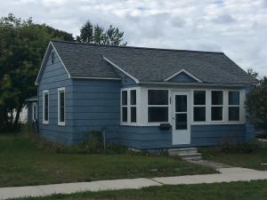 209 North St in Cheboygan, MI - Building Photo