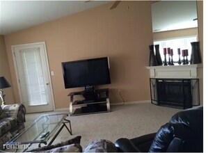 17202 Chesapeake Cir in Commerce Township, MI - Building Photo - Building Photo