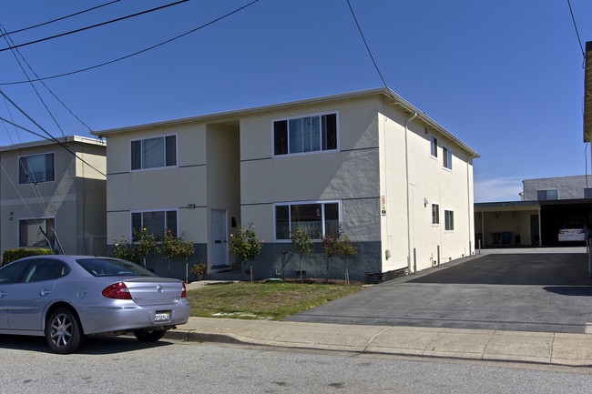 32 Linden Ave in San Bruno, CA - Building Photo - Building Photo