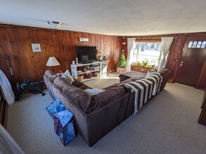 90 Gardens Dr in Springfield, MA - Building Photo - Building Photo