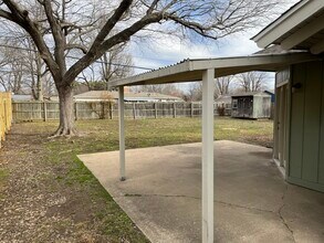 215 Magnolia Rd in Siloam Springs, AR - Building Photo - Building Photo