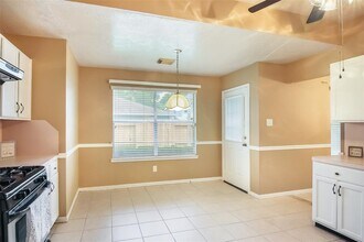 5018 Dawngate Dr in Spring, TX - Building Photo - Building Photo