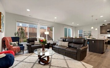 9821 15th Pl SE in Lake Stevens, WA - Building Photo - Building Photo