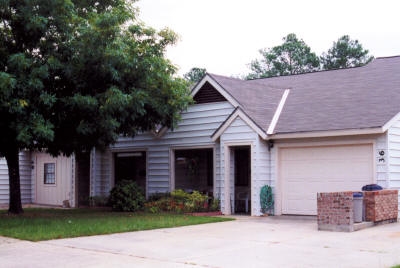 Baptist Village Tower and Townhomes in Dothan, AL - Building Photo