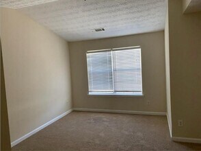 2795 Vining Ridge Terrace in Decatur, GA - Foto de edificio - Building Photo