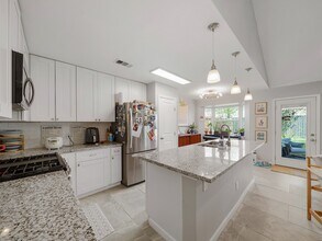 5014 Mary Lou Dr in Houston, TX - Building Photo - Building Photo