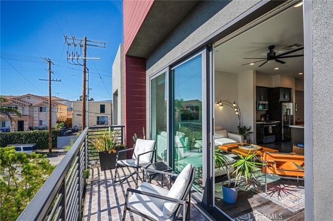 property at 293 Dockside Ln