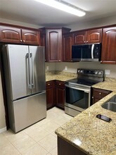 5950 Westgate Dr in Orlando, FL - Foto de edificio - Building Photo