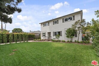 3908 Bentley Ave in Culver City, CA - Building Photo - Building Photo