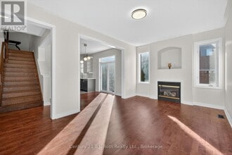 94 Destino Crescent in Vaughan, ON - Building Photo - Building Photo