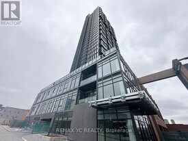 5 Quarrington Lane in Toronto, ON - Building Photo