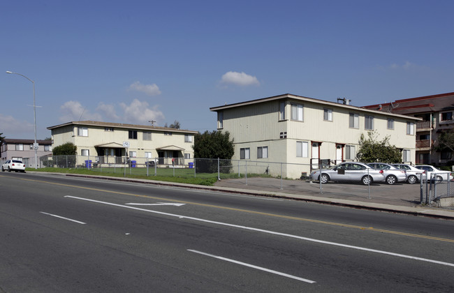 2202-2046 Westinghouse St in San Diego, CA - Building Photo - Building Photo