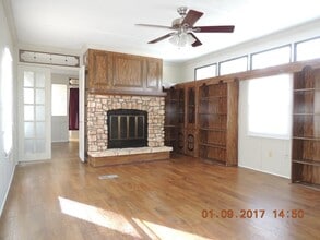 965 Weems Chapel Rd in Mosheim, TN - Building Photo - Building Photo