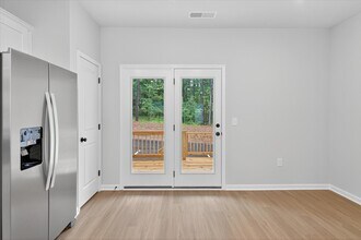 1240 Principal Featherstone Ave in Gastonia, NC - Foto de edificio - Building Photo