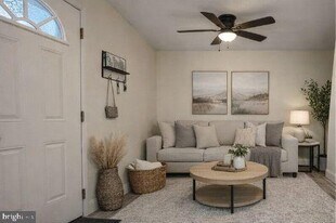 790 S Front St in Philadelphia, PA - Building Photo