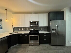 62 69th St-Unit -404 in Guttenberg, NJ - Building Photo - Building Photo