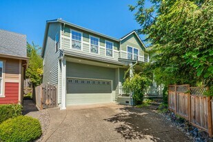10657 SW Adele Dr in Portland, OR - Building Photo