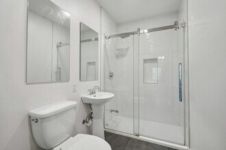 3937 Sainte-Émilie Rue in Montréal, QC - Building Photo - Building Photo