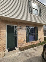 100 Winchester Dr in Lafayette, LA - Building Photo