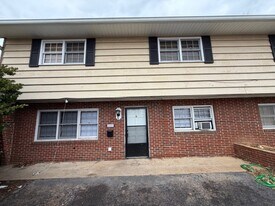 239 W Stadium Dr, Unit A in Eden, NC - Building Photo