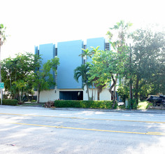 12105 NE 6th Ave in Miami, FL - Building Photo - Building Photo