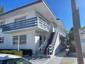 7725 Carlyle Ave in Miami Beach, FL - Building Photo - Building Photo