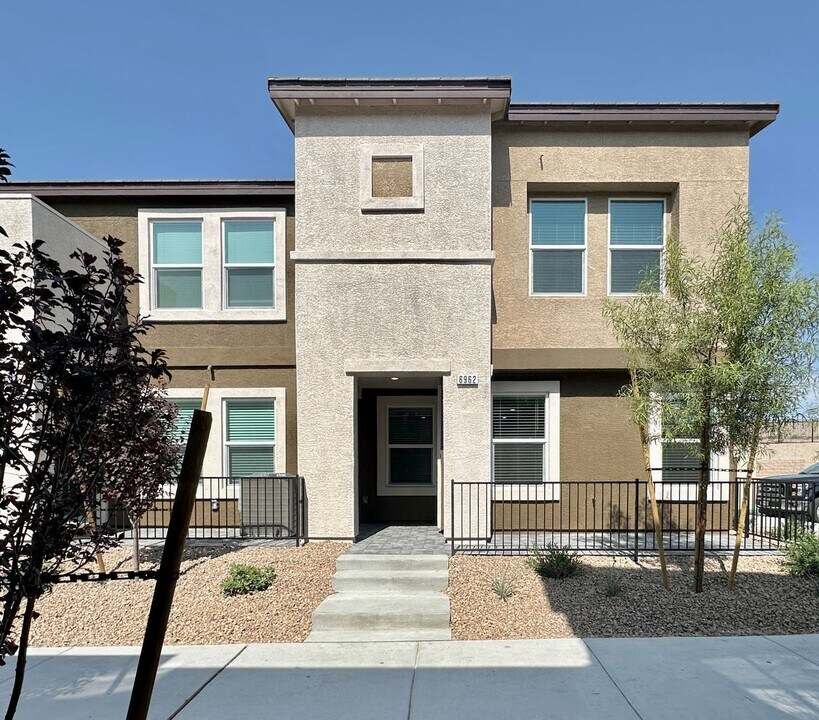 6962 Wrightshire St in Las Vegas, NV - Building Photo