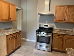 11 Lawn Ave in Albany, NY - Building Photo - Building Photo