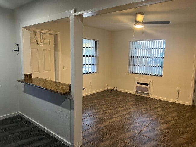 1202 S M St in Lake Worth Beach, FL - Building Photo - Building Photo