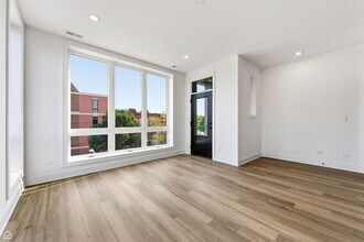 3902 S Lake Park Ave in Chicago, IL - Building Photo - Building Photo