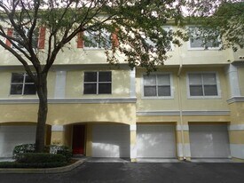 2640 Legacy Villas Dr in Maitland, FL - Building Photo