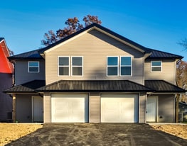 112 Ivy Trce in Mount Orab, OH - Building Photo