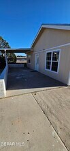 8828 Kenneth St in El Paso, TX - Building Photo - Building Photo