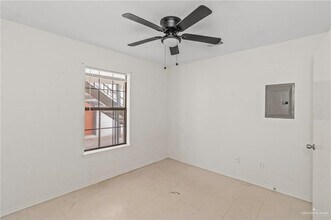 7 S 24th St in McAllen, TX - Building Photo - Building Photo