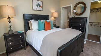 Indigo Creek in Glendale, AZ - Building Photo
