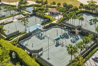 10040 Valiant Ct in Miromar Lakes, FL - Building Photo - Building Photo