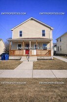 2037 Lexington Ave in Lorain, OH - Building Photo