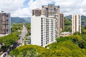 Sakura in Honolulu, HI - Foto de edificio - Building Photo